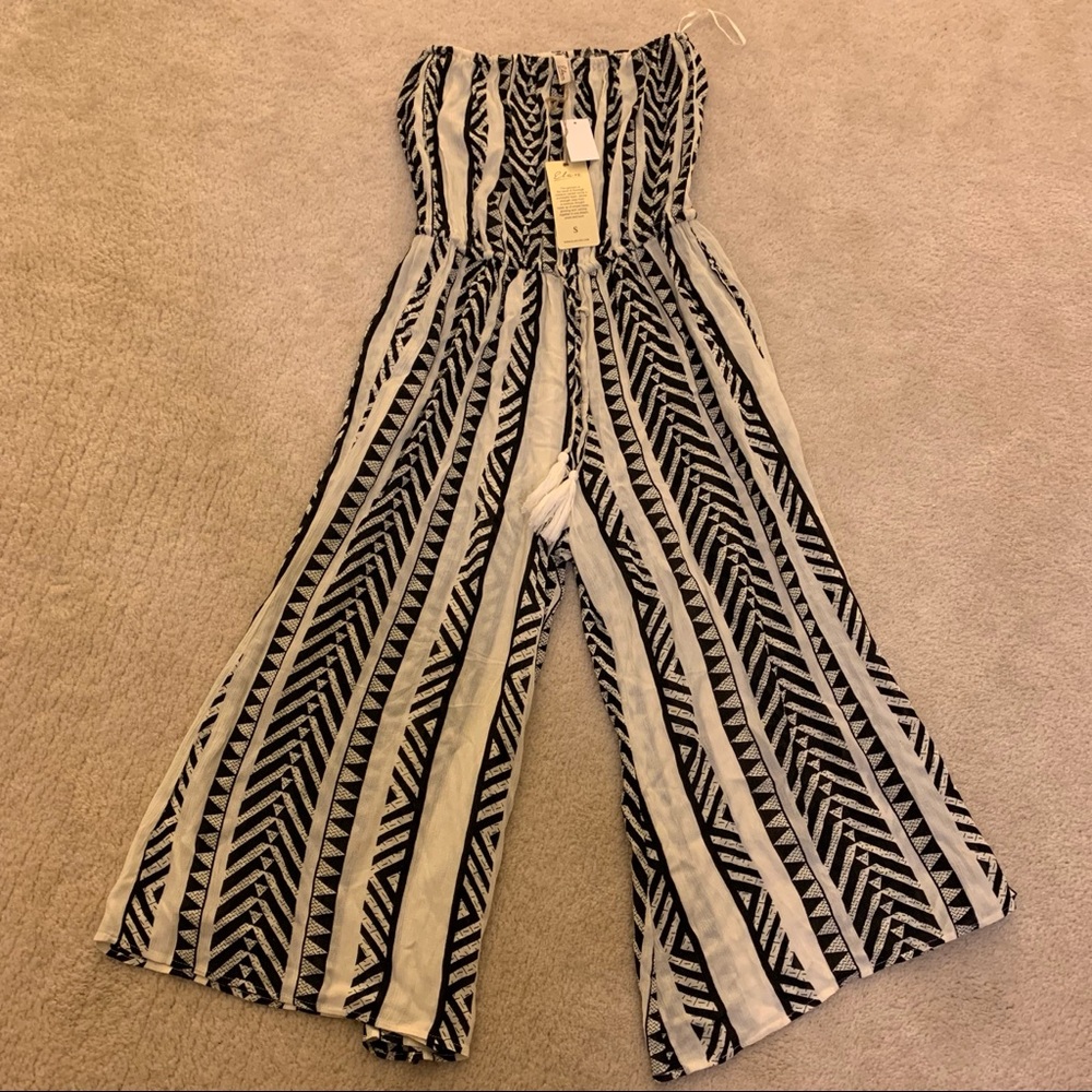 NWOT! Elan women’s small Aztec print halter jumper